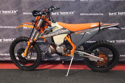 2023 KTM 300 XC-W Erzbergrodeo in Vincentown, New Jersey - Photo 3