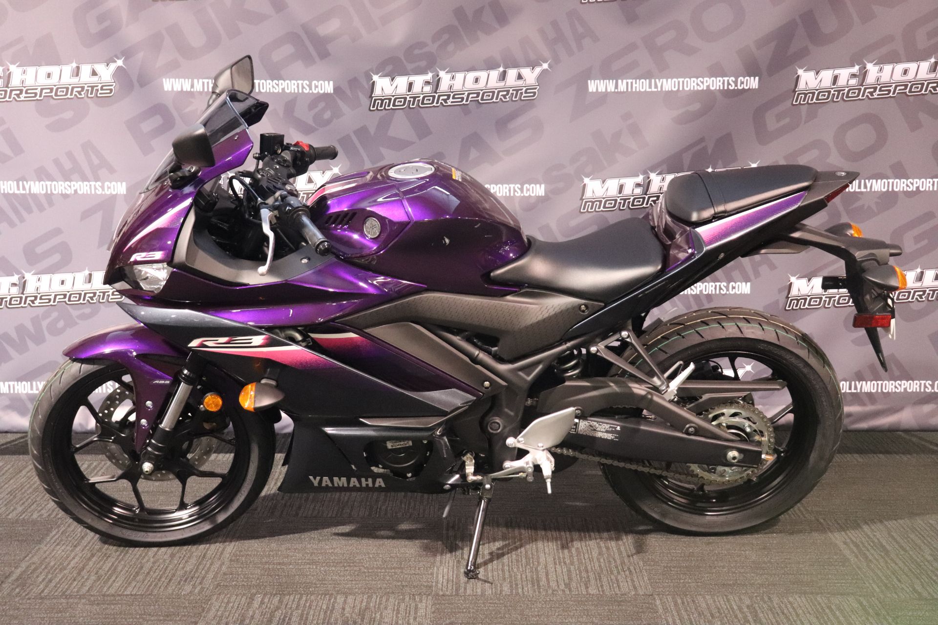 2023 Yamaha YZF-R3 ABS in Vincentown, New Jersey - Photo 2