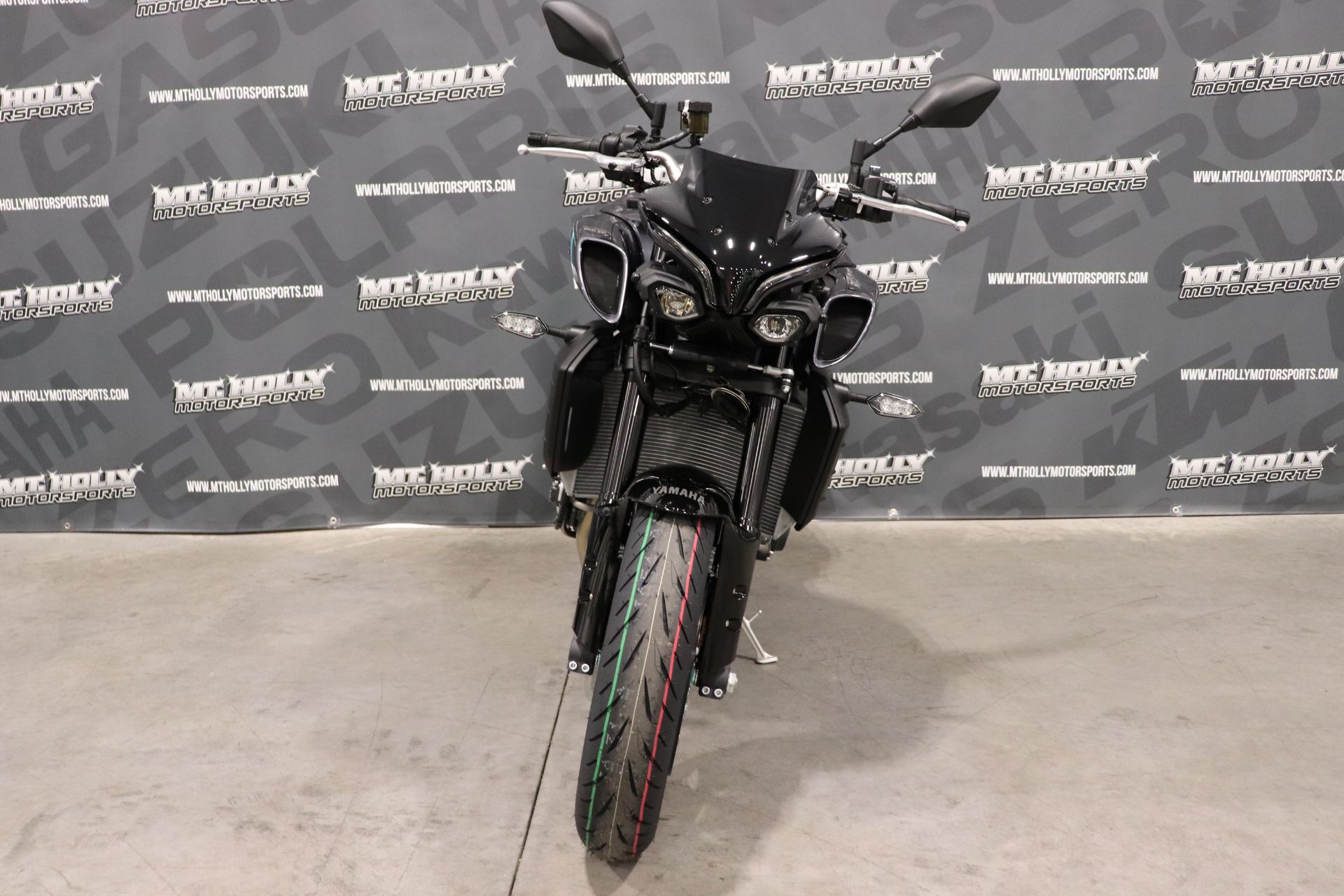 2024 Yamaha MT-10 in Vincentown, New Jersey - Photo 5