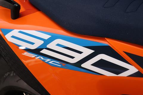 2023 KTM 690 SMC-R in Vincentown, New Jersey - Photo 2