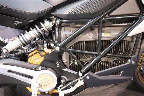2023 Zero Motorcycles SR/F  ZF17.3 in Vincentown, New Jersey - Photo 4