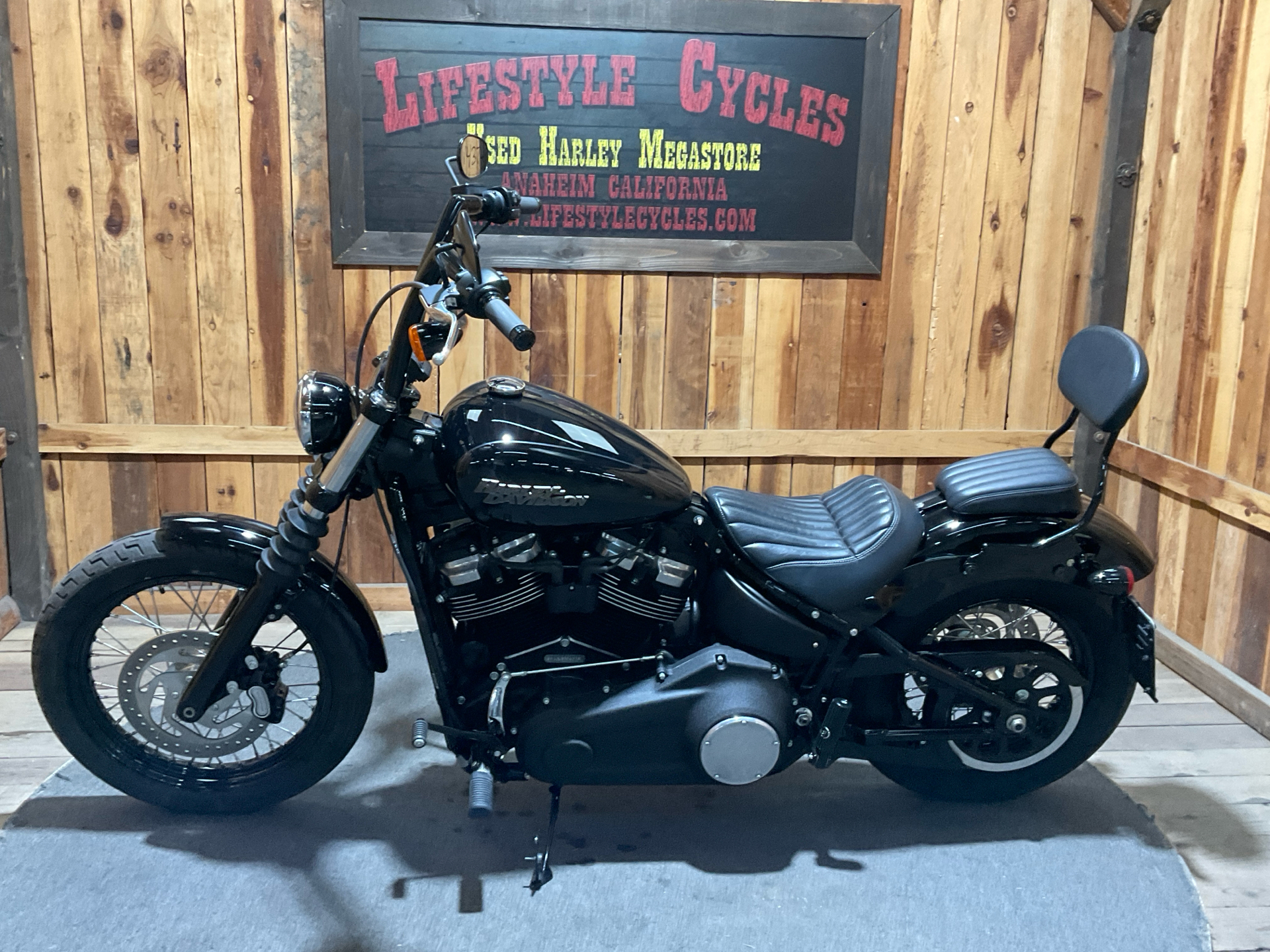 2020 Harley-Davidson Street Bob® in Anaheim, California - Photo 2