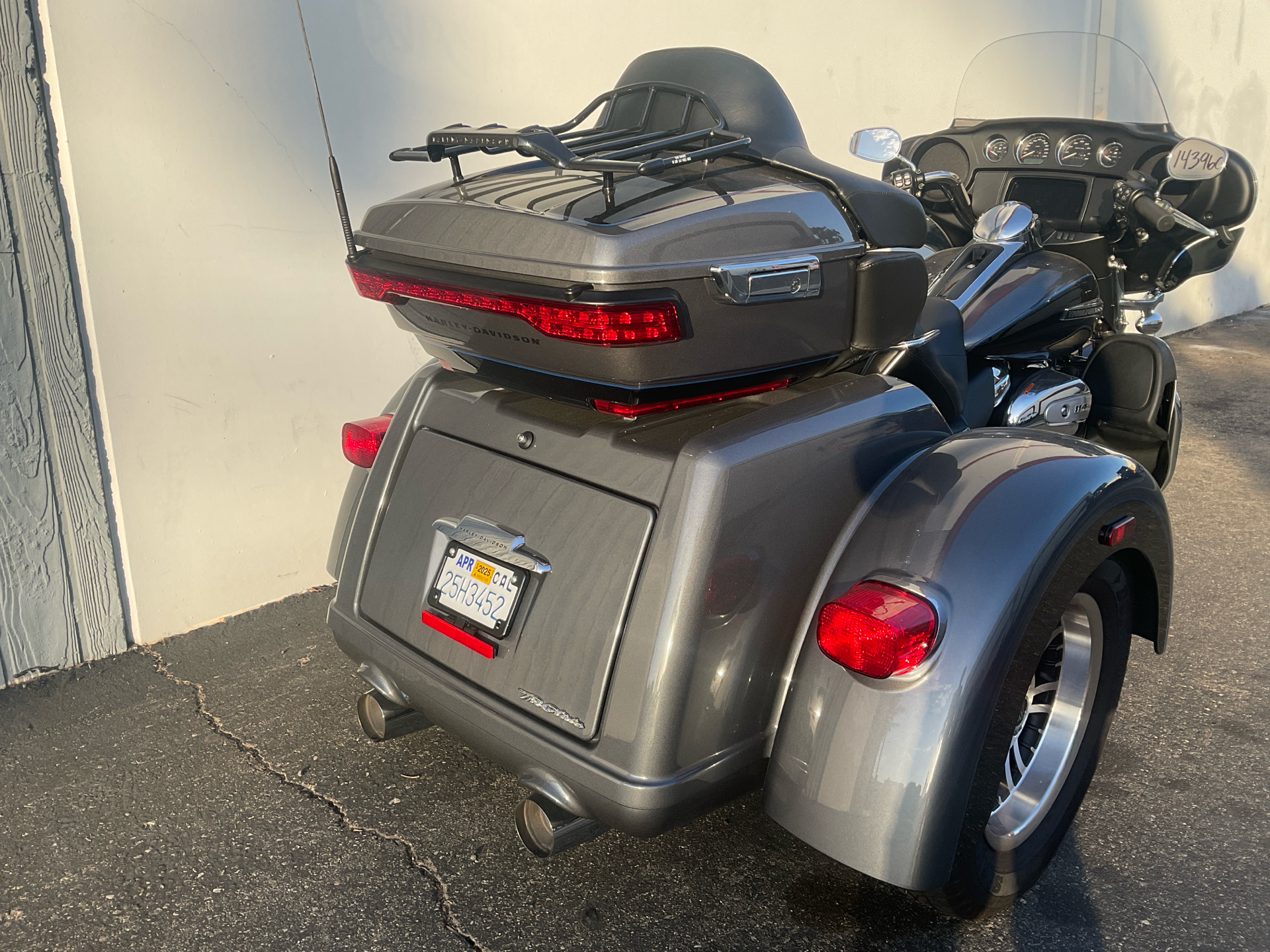 2021 Harley-Davidson Tri Glide® Ultra in Anaheim, California - Photo 10