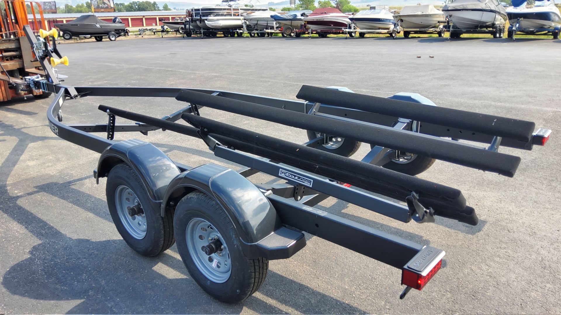 2025 Shoreland'r 20'-24' Tandem Axle Boat Trailer in Spearfish, South Dakota - Photo 4