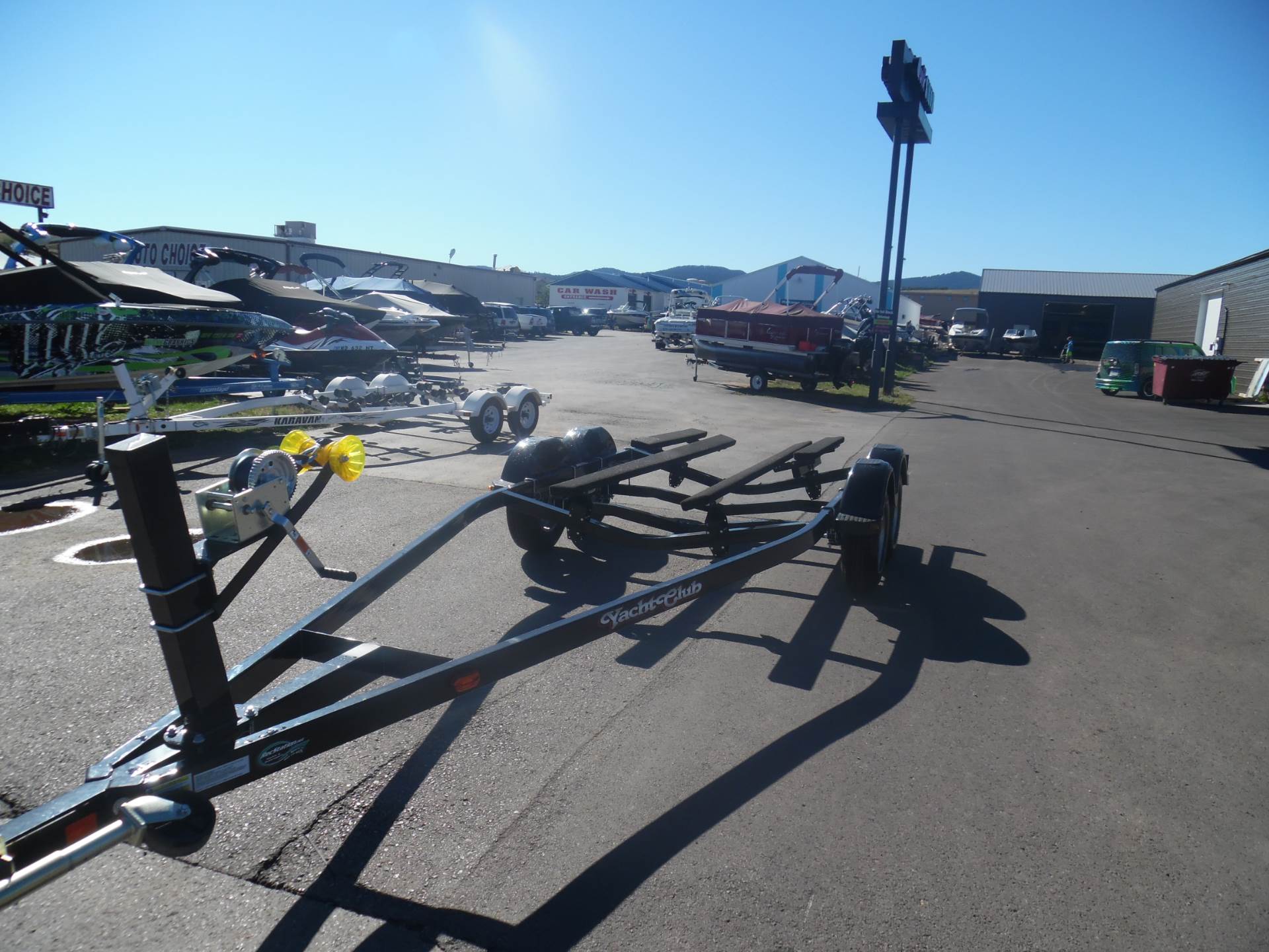 new 2018 yacht club 18-20.5' tandem axle boat trailer