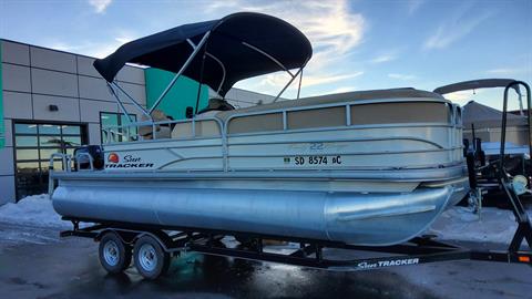 2016 Sun Tracker Party Barge 22 DLX in Spearfish, South Dakota