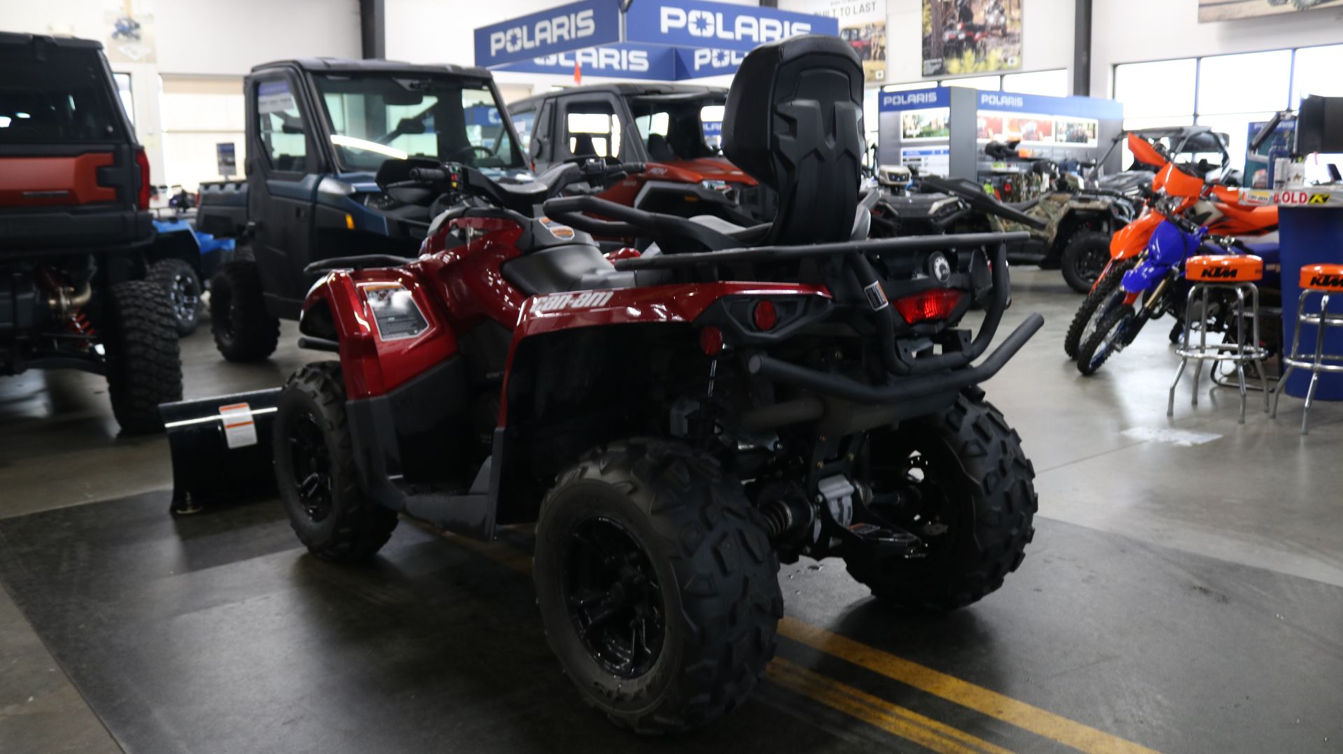 2018 Can-Am Outlander MAX XT 570 in Grimes, Iowa - Photo 9