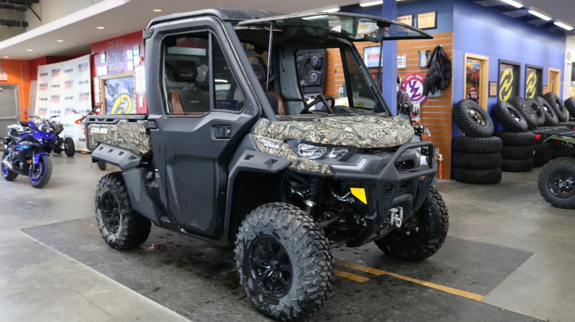 2021 Can-Am Defender Limited HD10 in Grimes, Iowa - Photo 2