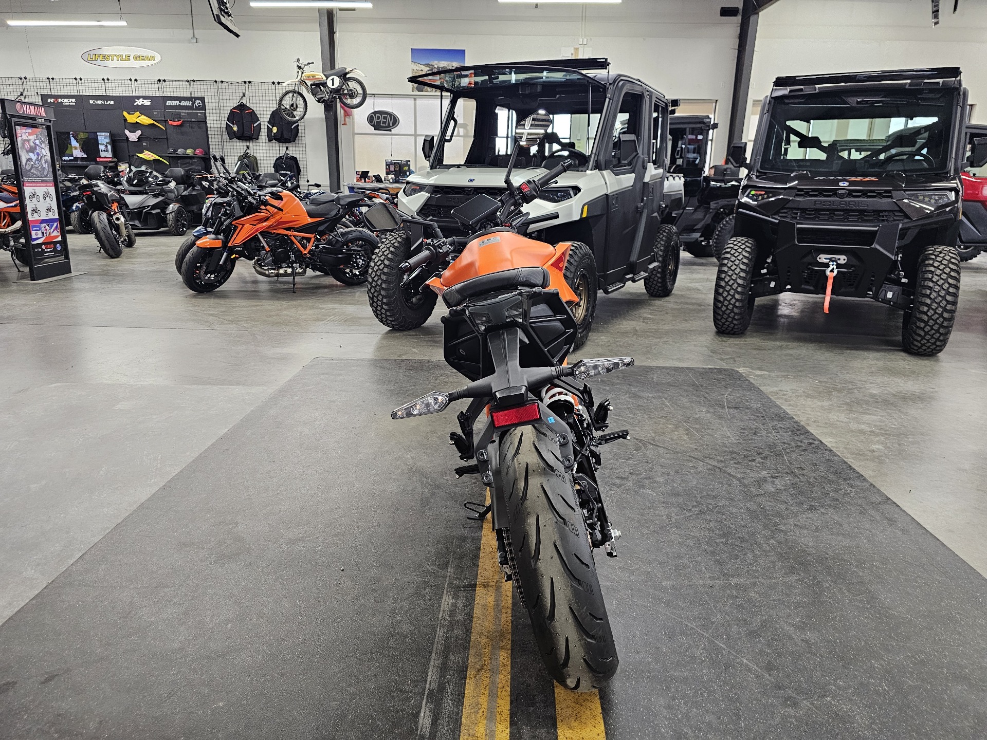 2024 KTM 390 Duke in Grimes, Iowa - Photo 4