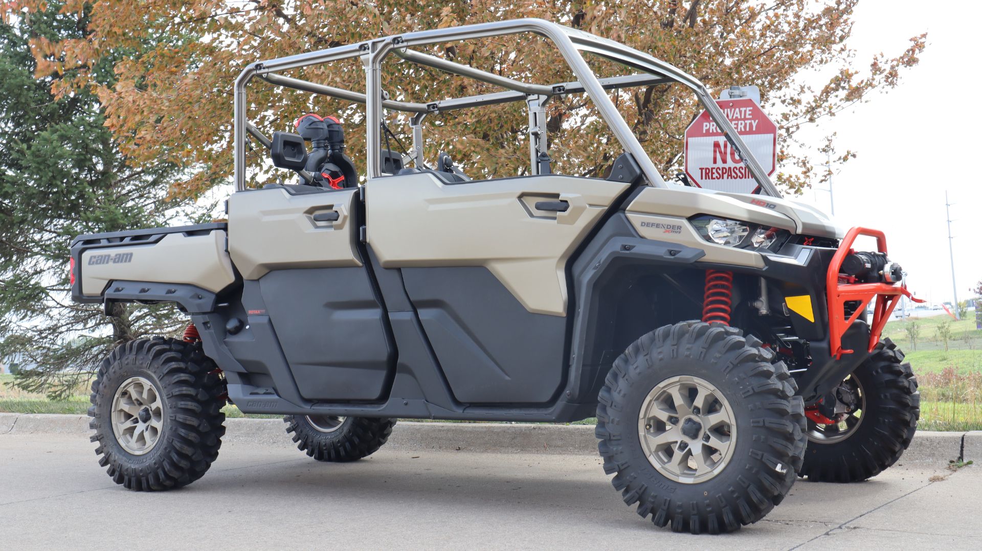 2023 Can-Am Defender Max X MR With Half Doors HD10 in Grimes, Iowa - Photo 2