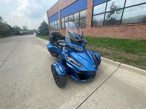 2018 Can-Am Spyder RT Limited in Grimes, Iowa - Photo 2
