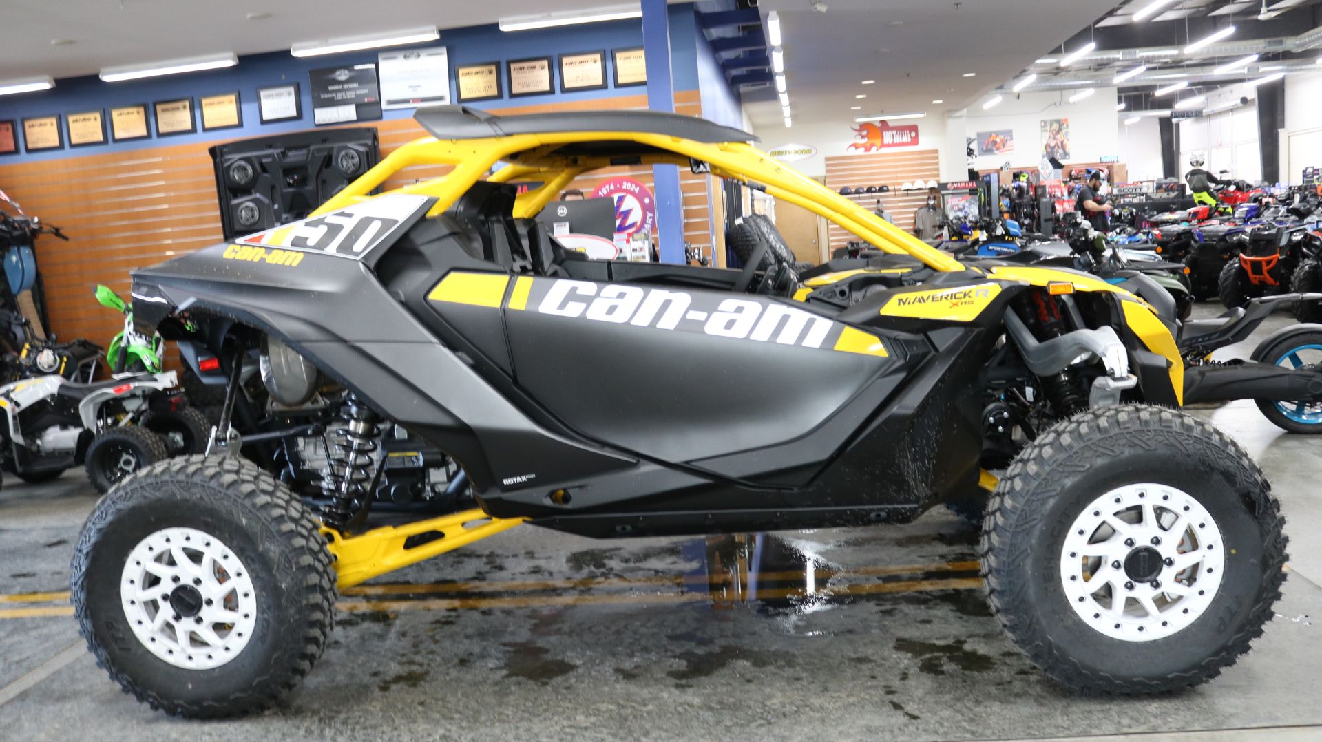 2024 Can-Am Maverick R X RS with Smart-Shox 999T DCT in Grimes, Iowa - Photo 1