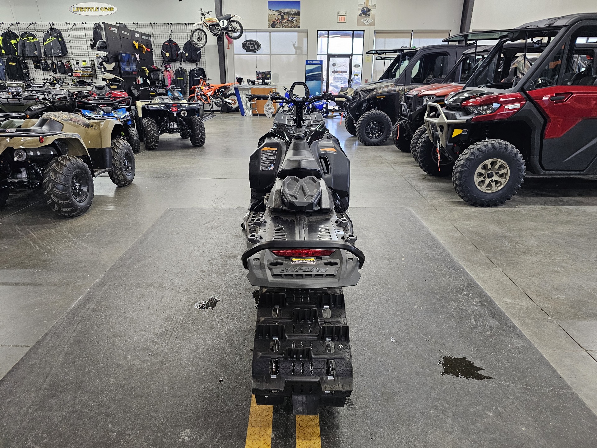 2024 Ski-Doo Summit Adrenaline with Edge Package 154 850 E-TEC SHOT PowderMax X-Light 3.0 w/ FlexEdge in Grimes, Iowa - Photo 4