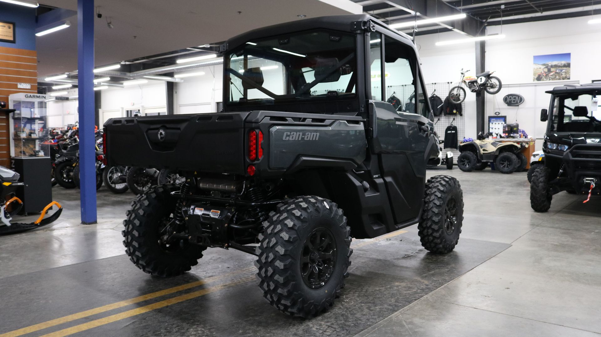 2024 Can-Am Defender Limited in Grimes, Iowa - Photo 4