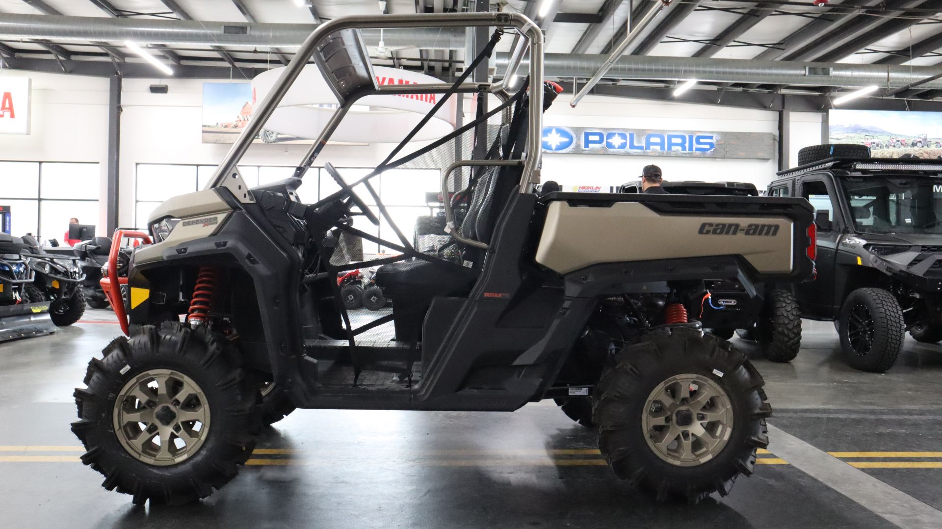 2023 Can-Am Defender X MR With Half Doors HD10 in Grimes, Iowa - Photo 12