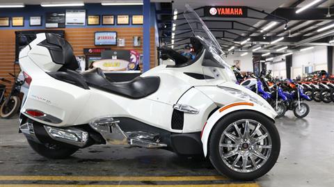 2014 Can-Am Spyder® RT-S SE6 in Grimes, Iowa - Photo 1