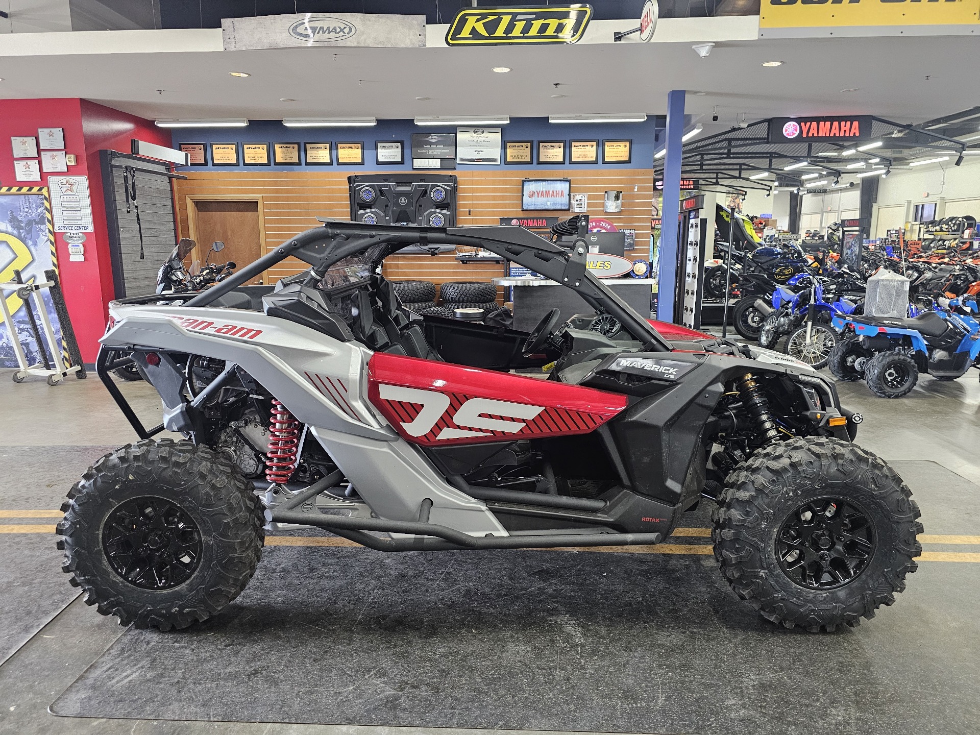 2024 Can-Am Maverick X3 DS Turbo RR in Grimes, Iowa - Photo 1