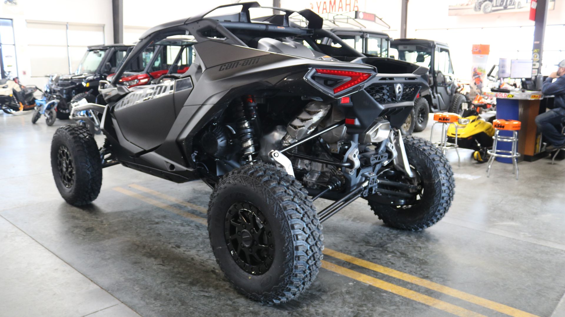 2024 Can-Am Maverick R X RS with Smart-Shox 999T DCT in Grimes, Iowa - Photo 10