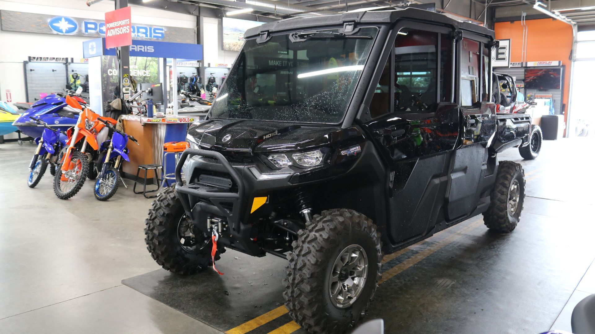 2024 Can-Am Defender MAX Lone Star CAB in Grimes, Iowa - Photo 4