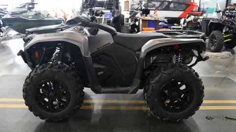 2024 Can-Am Outlander XT 700 in Grimes, Iowa - Photo 6