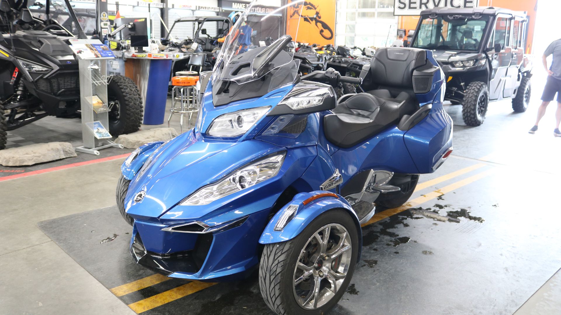 2019 Can-Am Spyder RT Limited in Grimes, Iowa - Photo 5