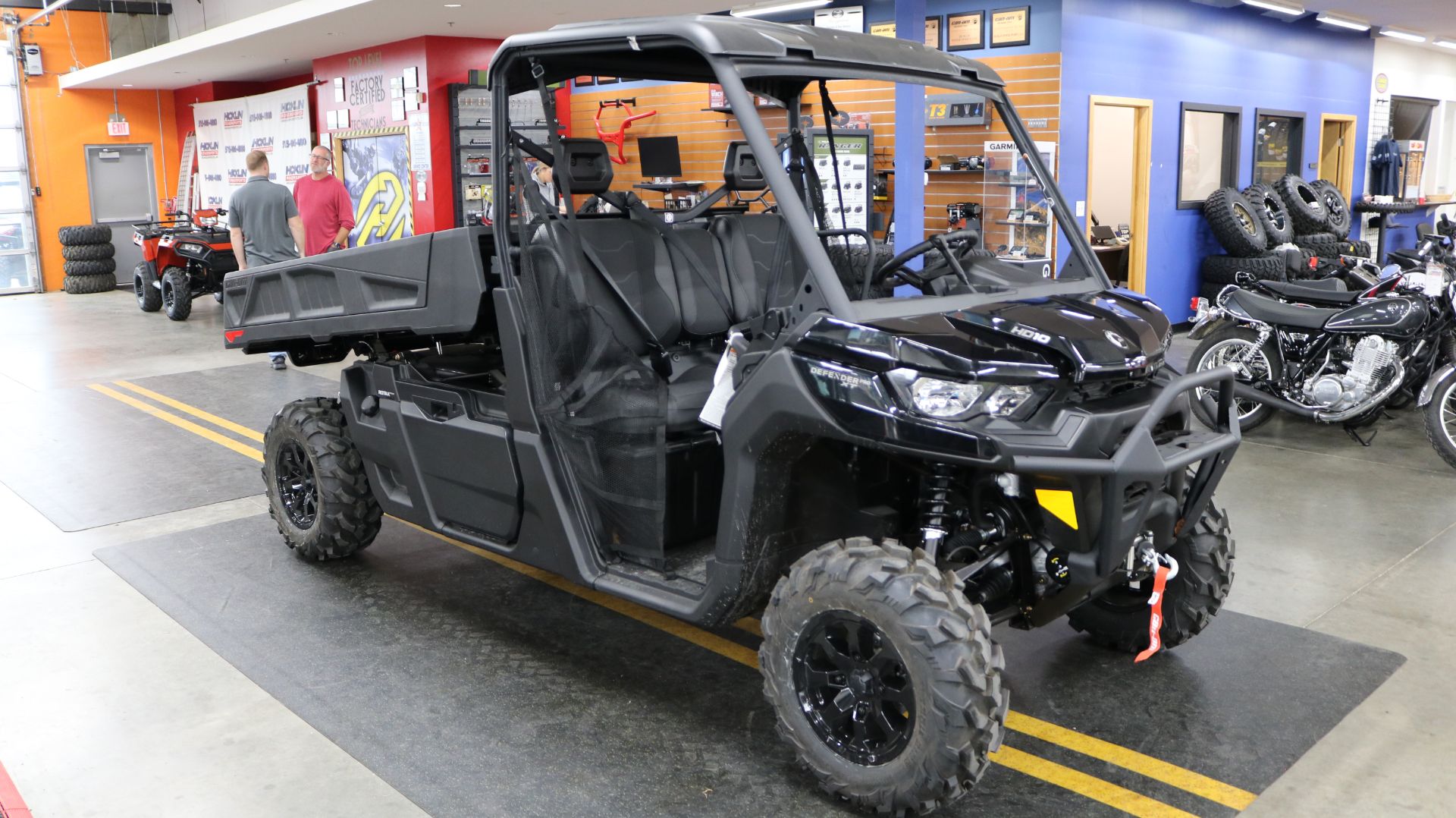 2023 Can-Am Defender Pro XT HD10 in Grimes, Iowa - Photo 2