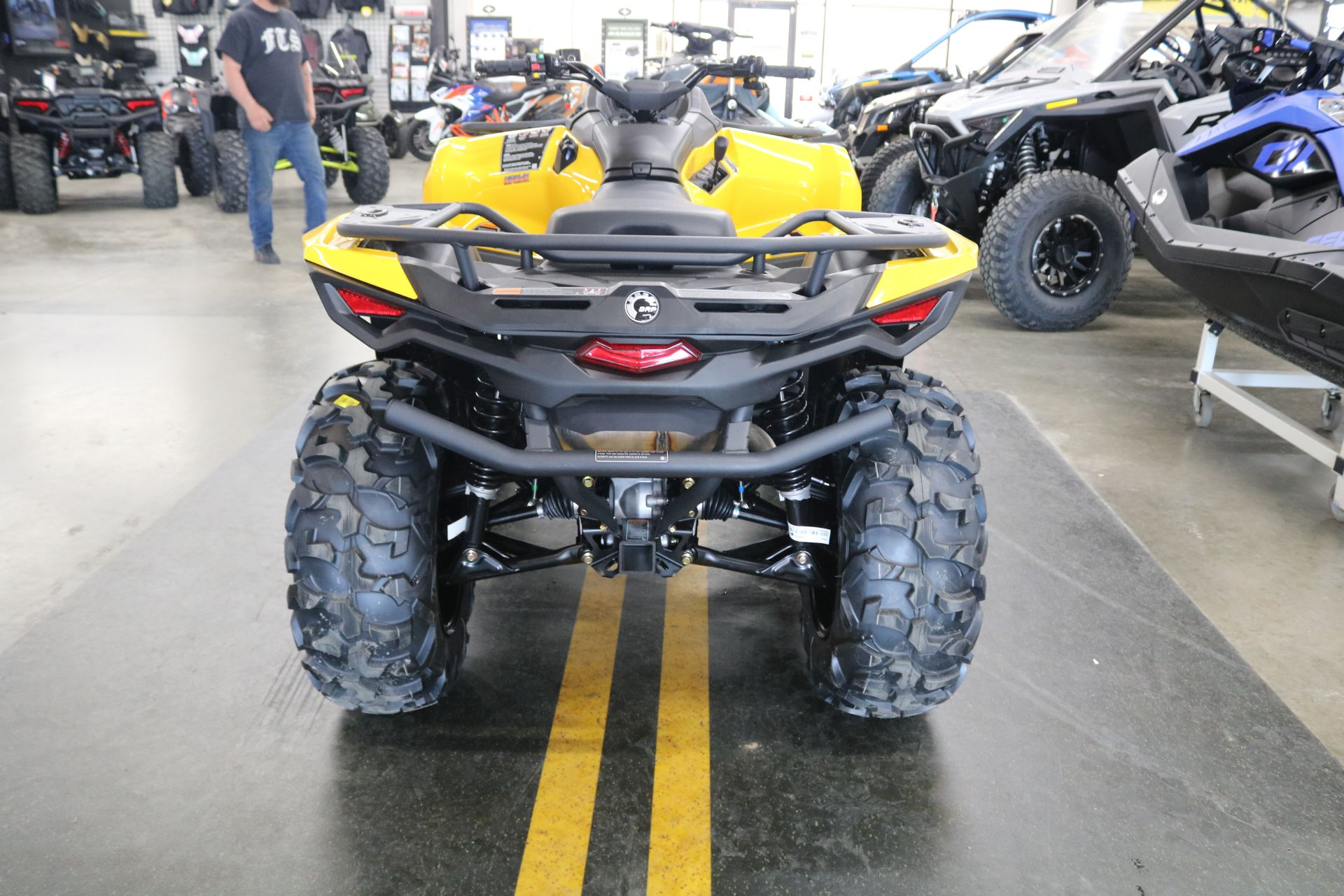 2024 Can-Am Outlander XT 700 in Grimes, Iowa - Photo 9