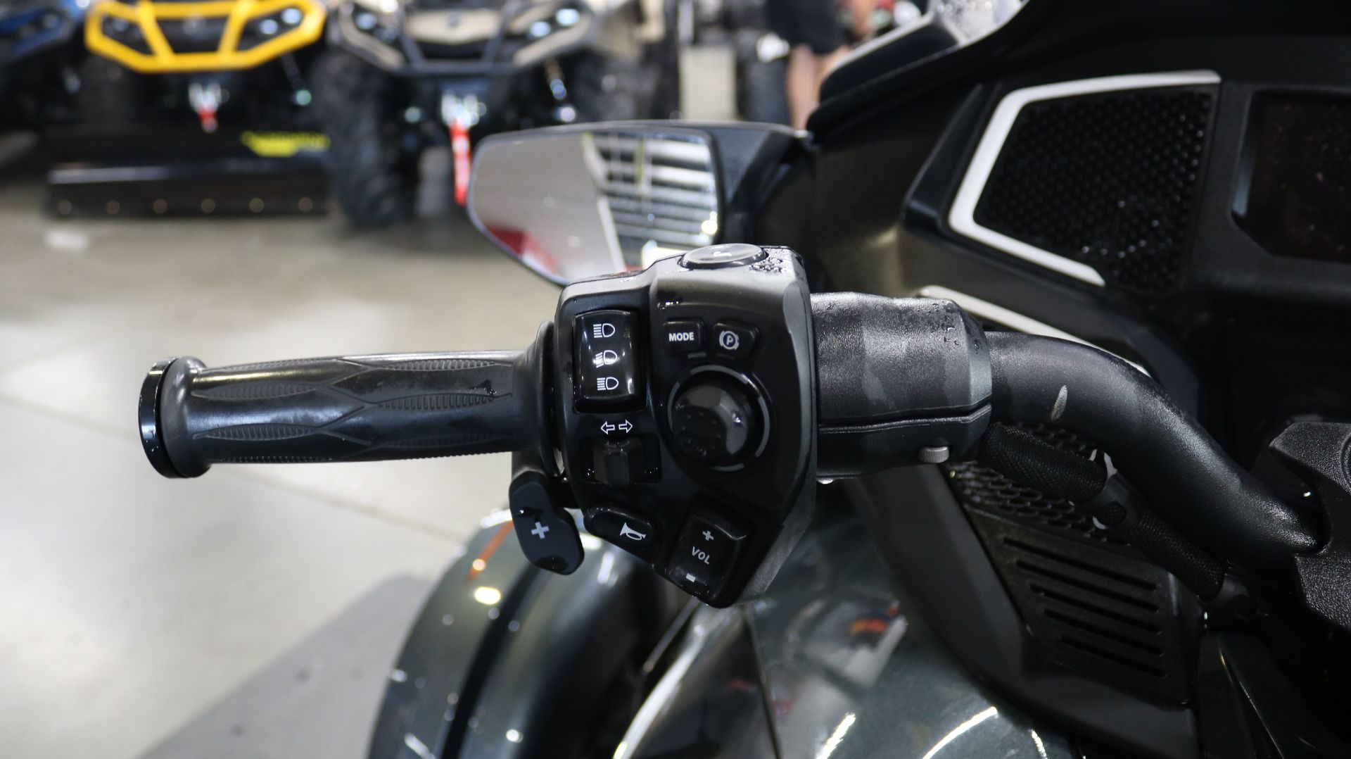 2020 Can-Am Spyder RT Limited in Grimes, Iowa - Photo 11