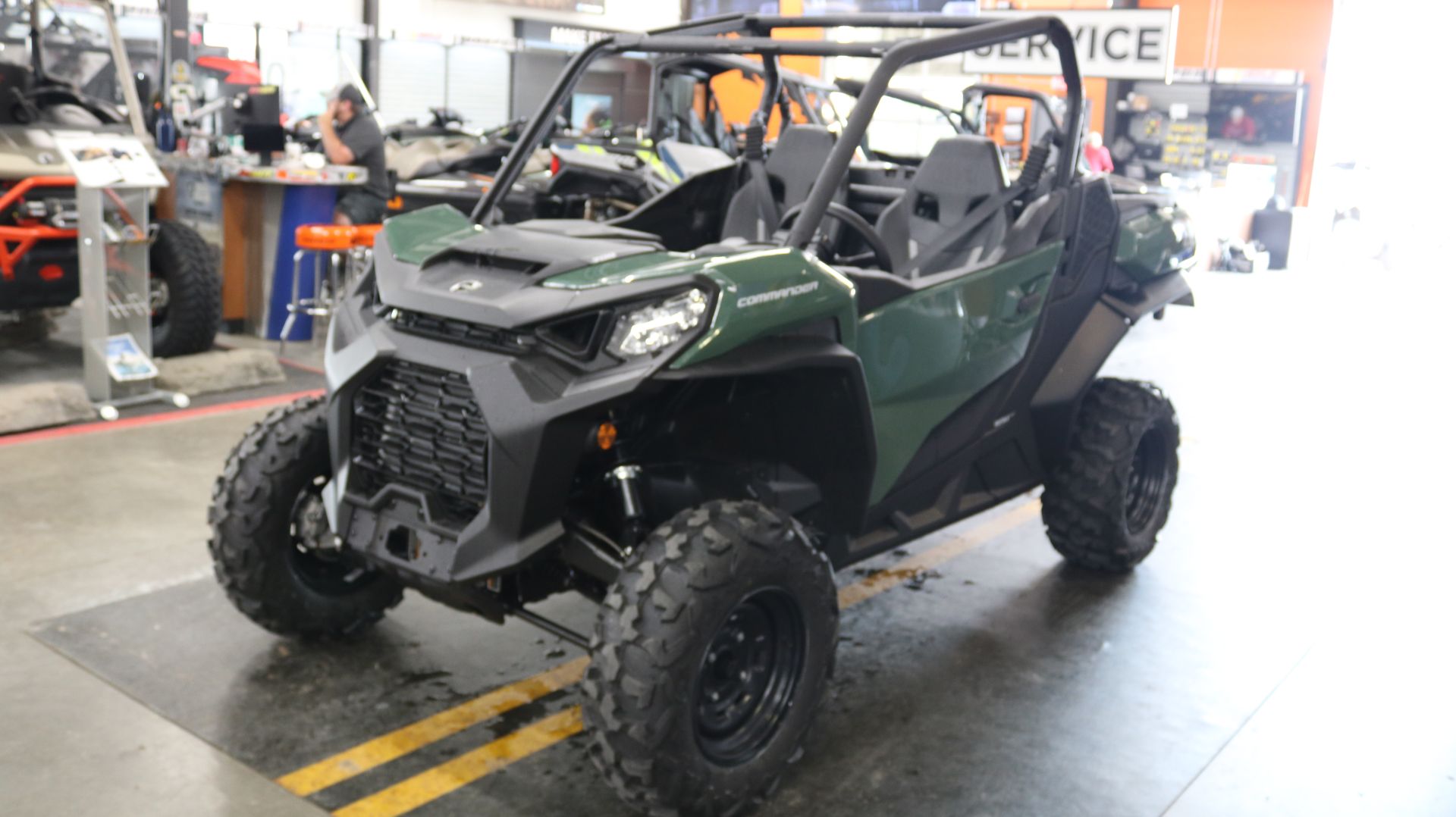 2024 Can-Am Commander DPS 700 in Grimes, Iowa - Photo 4