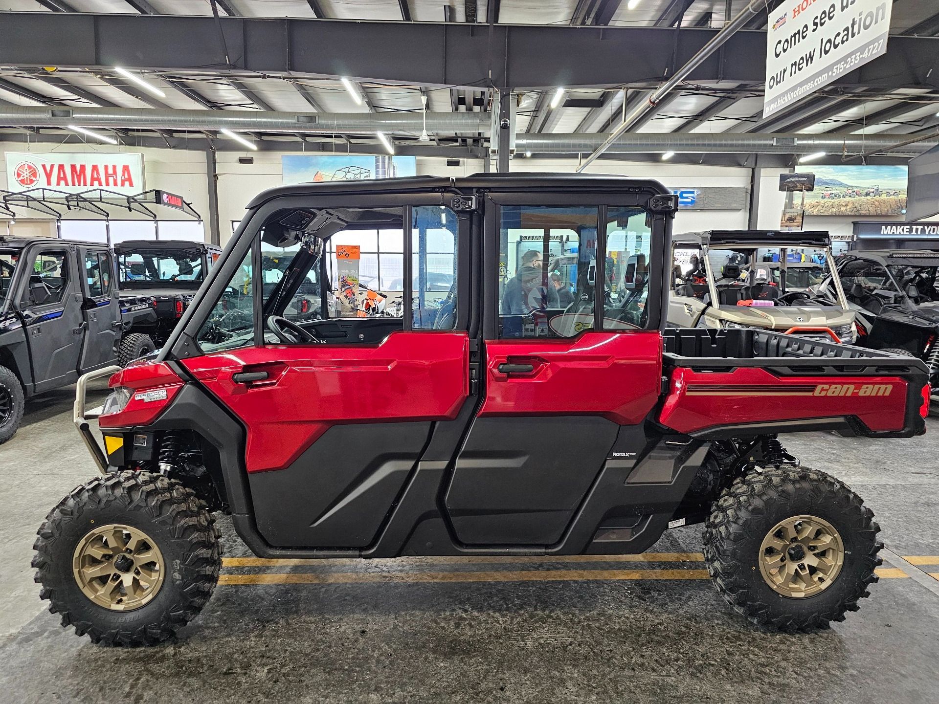 2024 Can-Am Defender MAX Limited in Grimes, Iowa - Photo 2