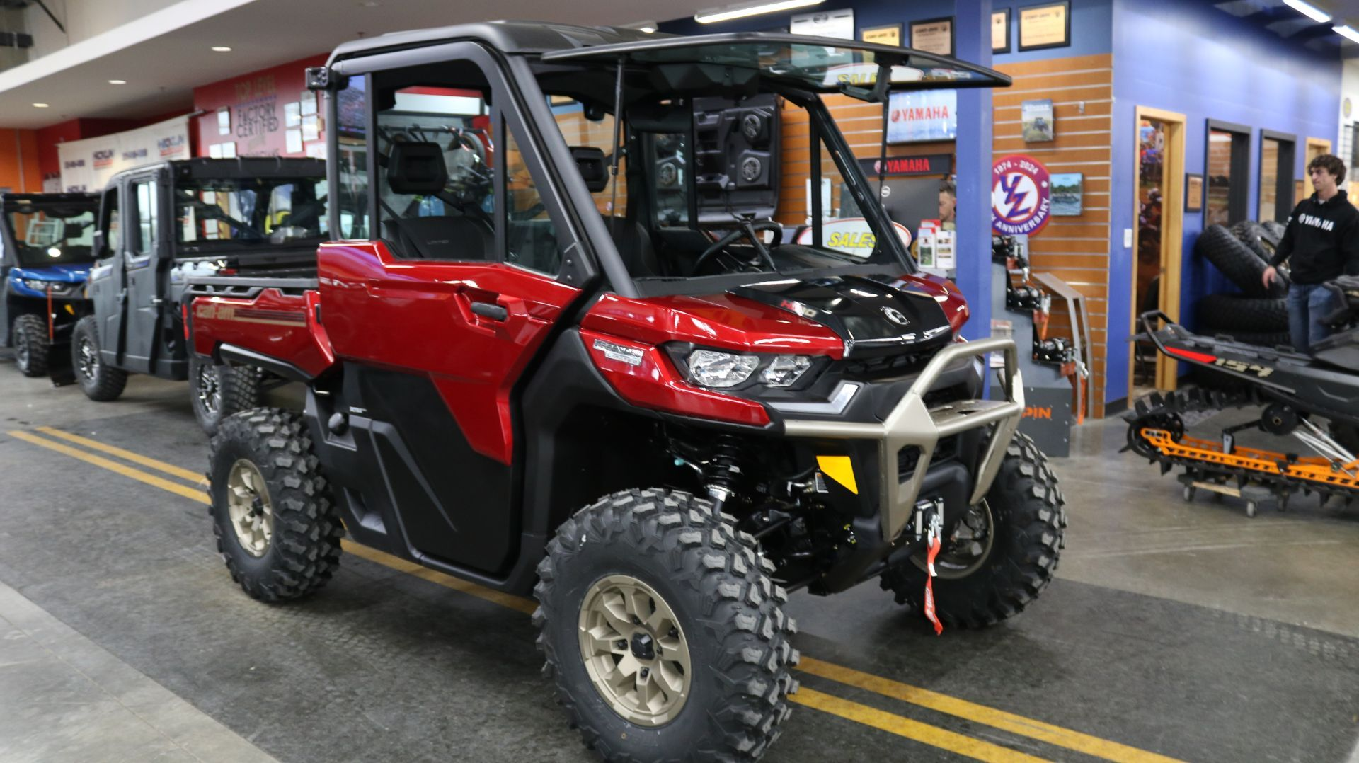 2024 Can-Am Defender Limited in Grimes, Iowa - Photo 2