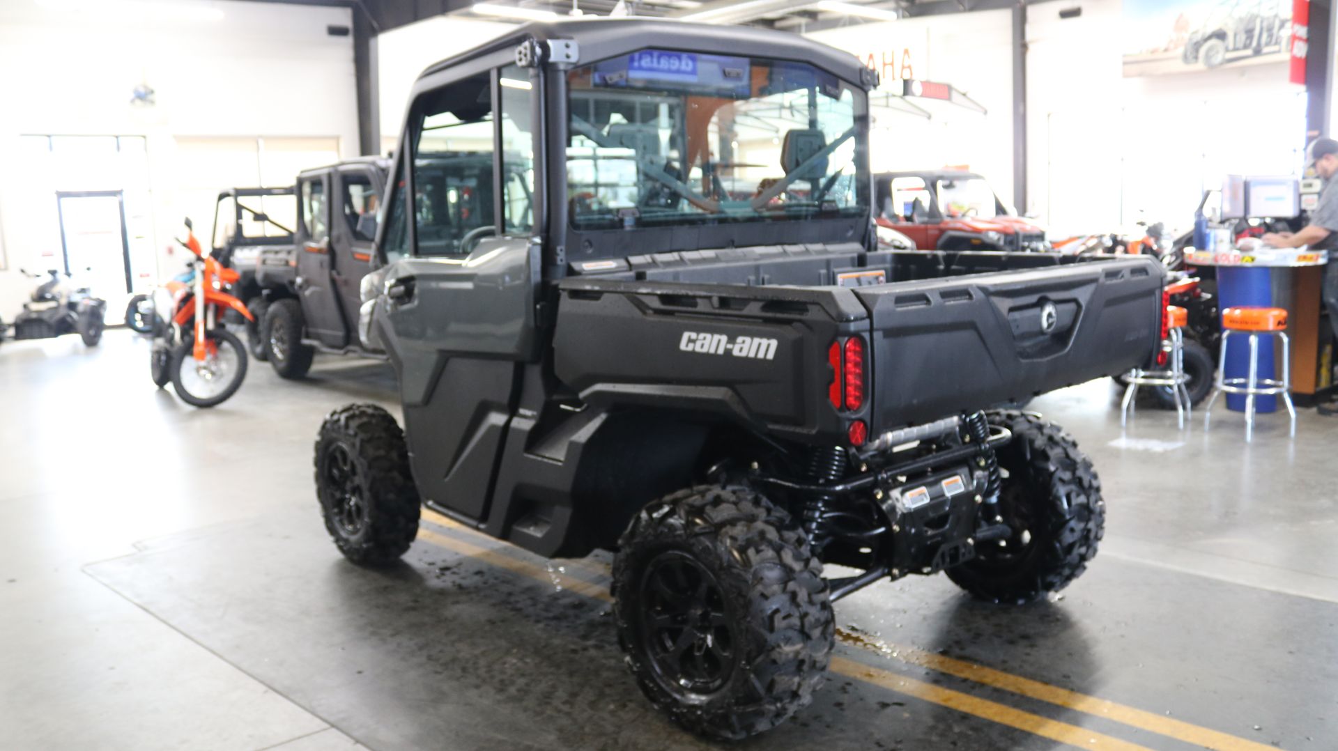 2024 Can-Am Defender DPS CAB HD9 in Grimes, Iowa - Photo 10