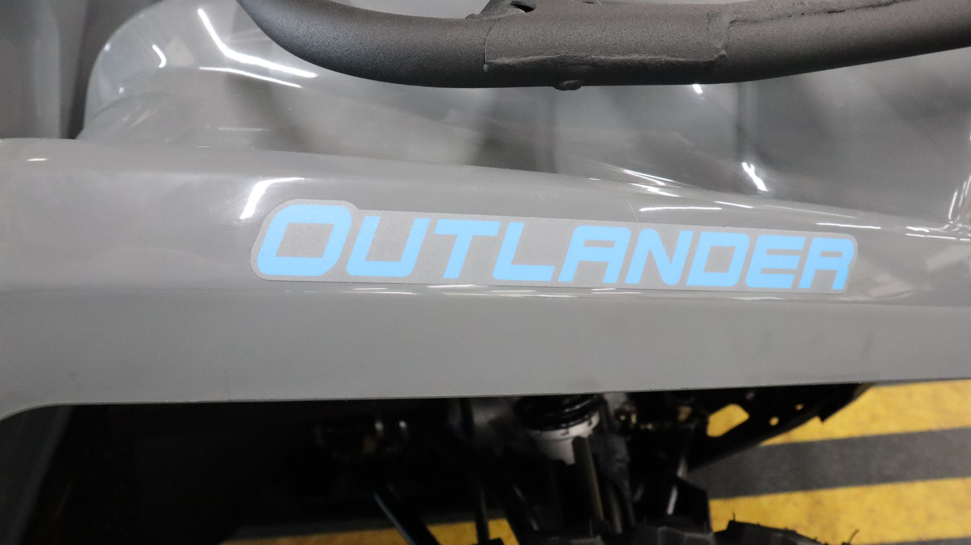 2022 Can-Am Outlander MAX 570 w/ Alum. Wheels & Bumper in Grimes, Iowa - Photo 19