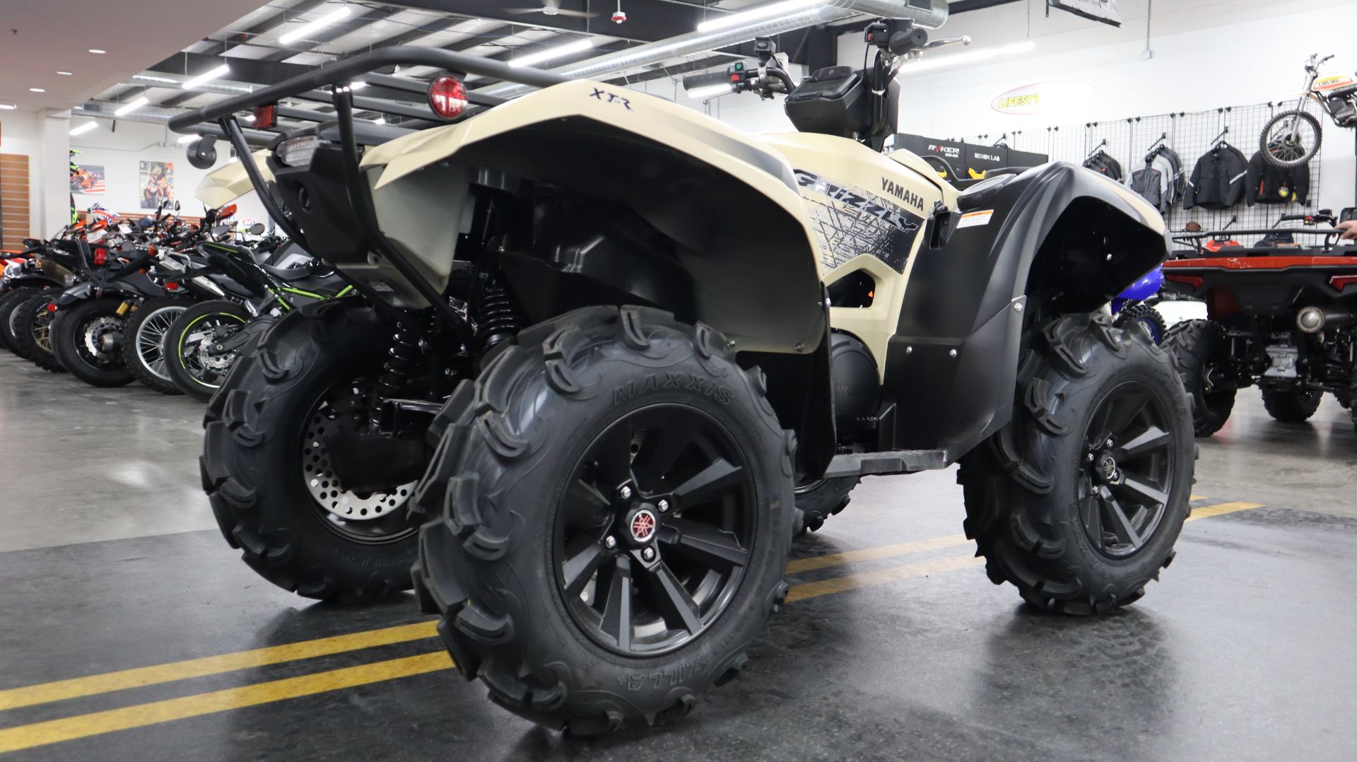 2023 Yamaha Grizzly EPS XT-R in Grimes, Iowa - Photo 12
