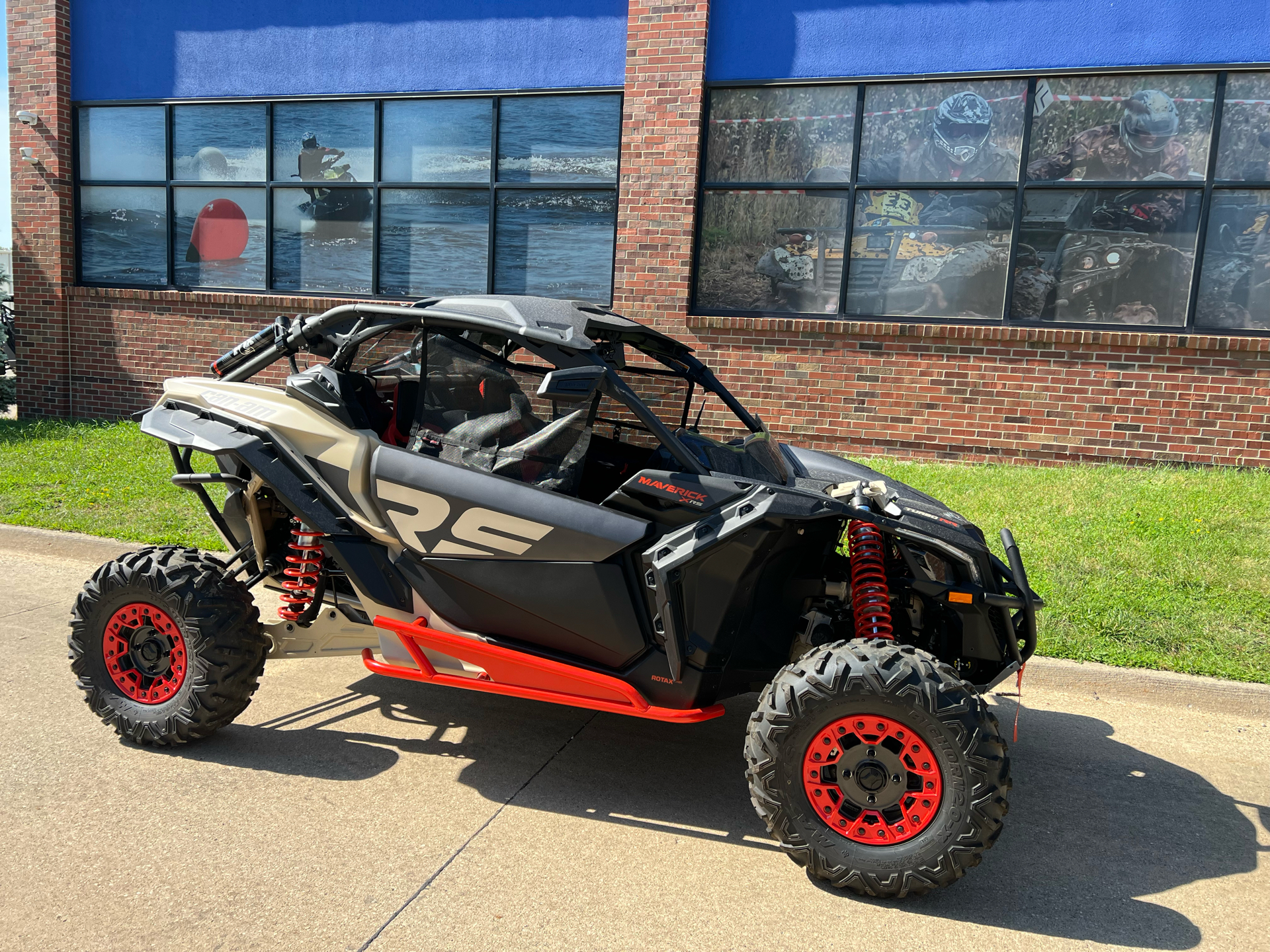 2021 Can-Am Maverick X3 X RS Turbo RR with Smart-Shox in Grimes, Iowa - Photo 2
