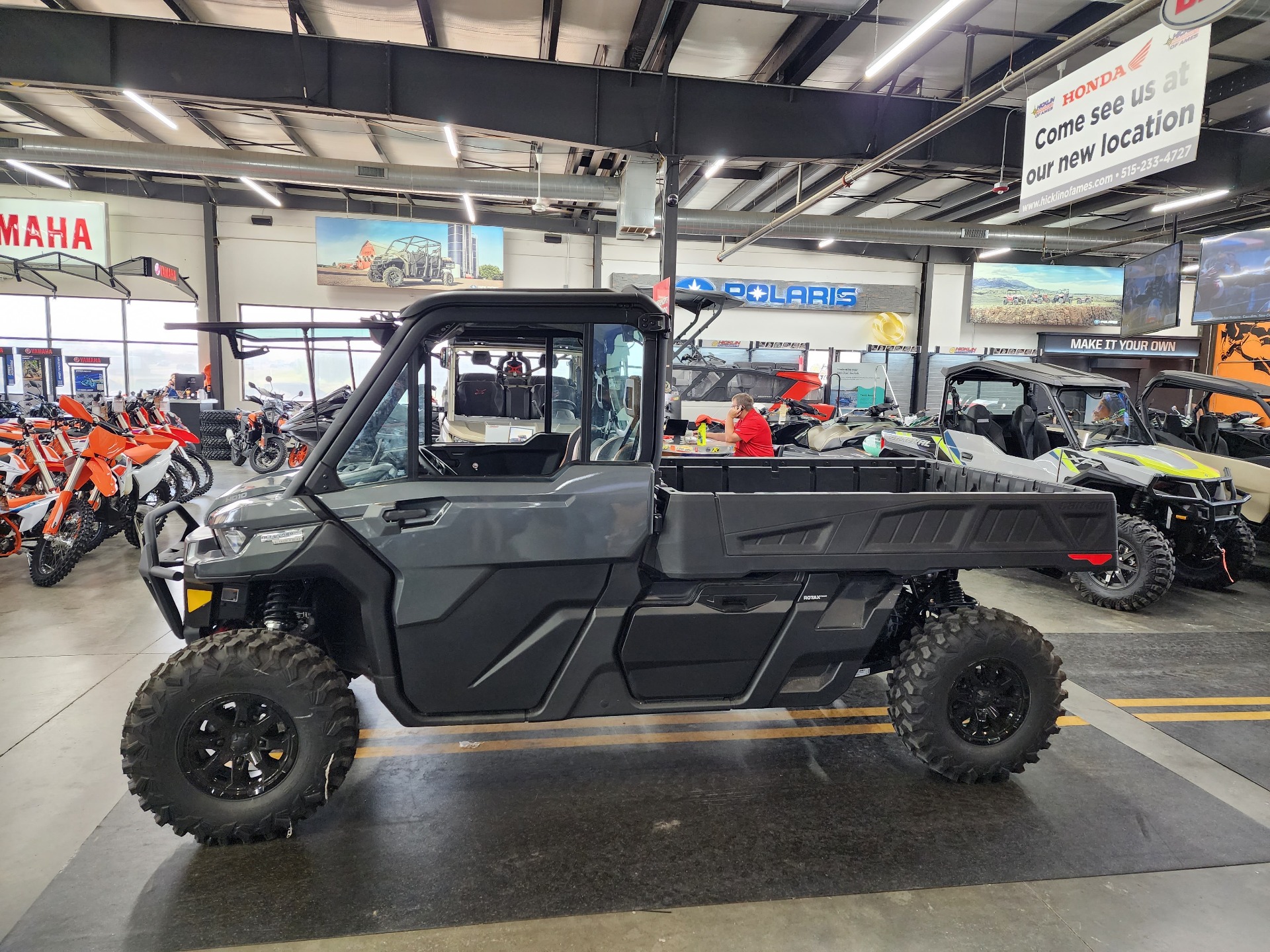2024 Can-Am Defender Pro Limited CAB HD10 in Grimes, Iowa - Photo 2
