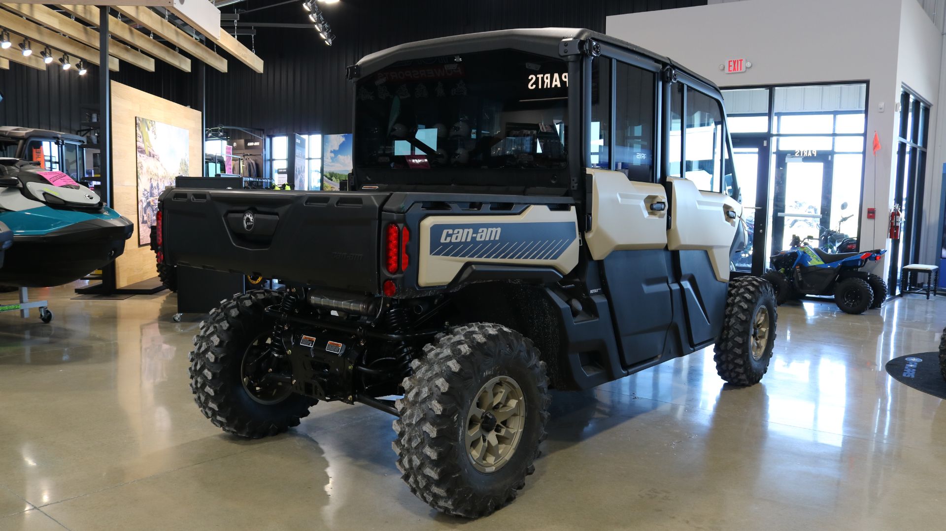 2025 Can-Am Defender MAX Limited in Ames, Iowa - Photo 11