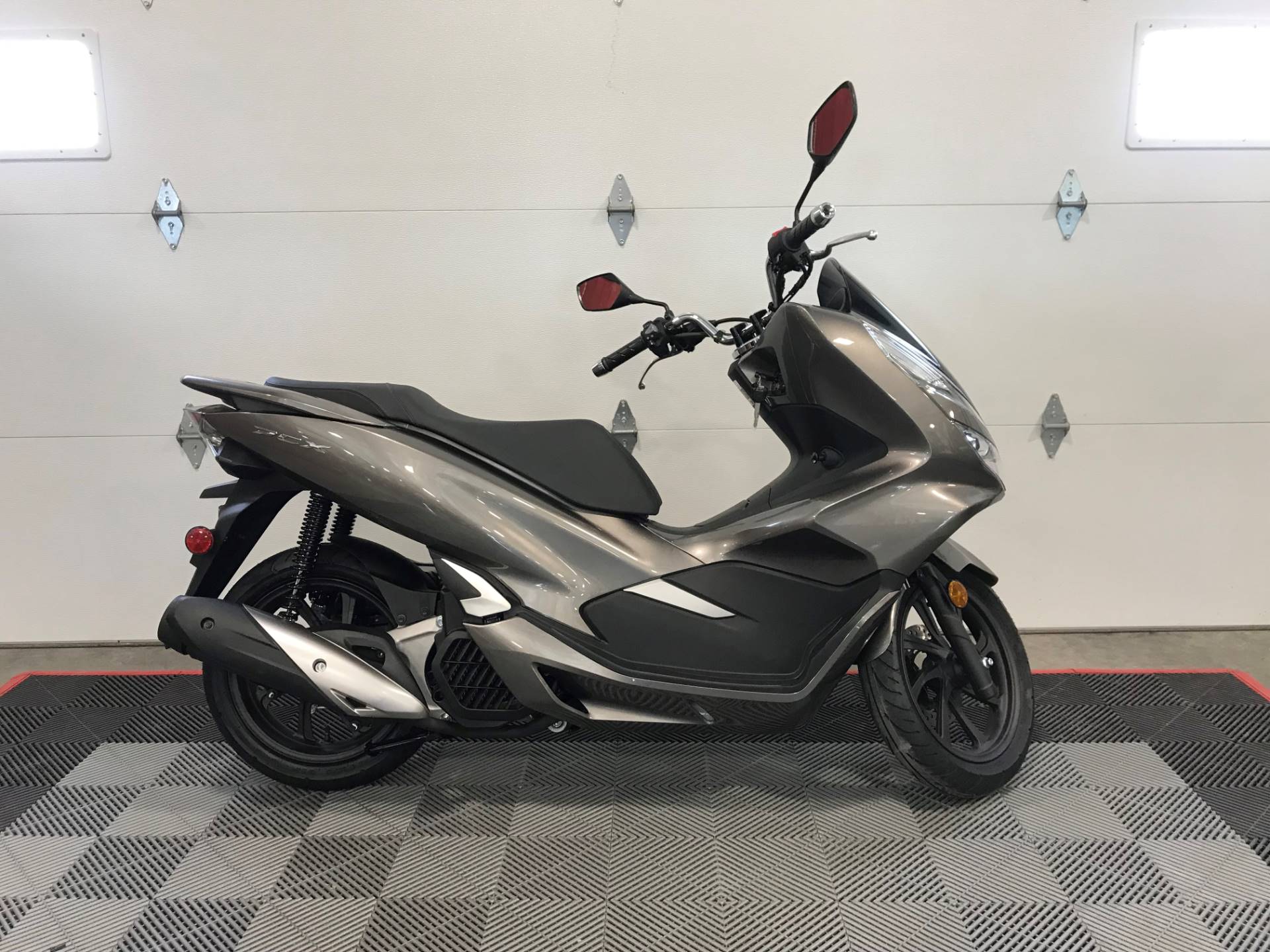 New 2019 Honda Pcx150 Scooters In Ames Ia Stock Number 000982