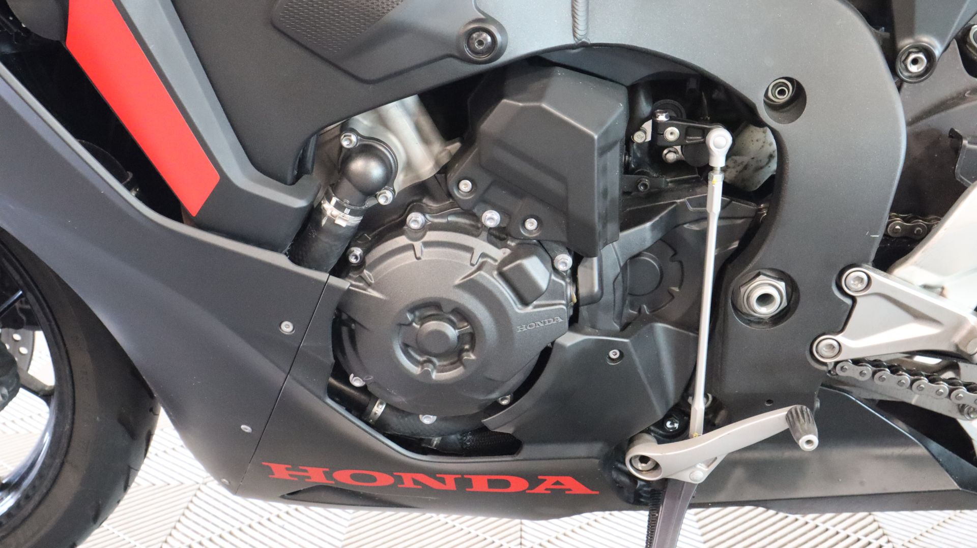 2018 Honda CBR1000RR in Ames, Iowa - Photo 6