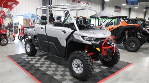 2024 Can-Am Defender MAX X MR With Half Doors HD10 in Ames, Iowa - Photo 2