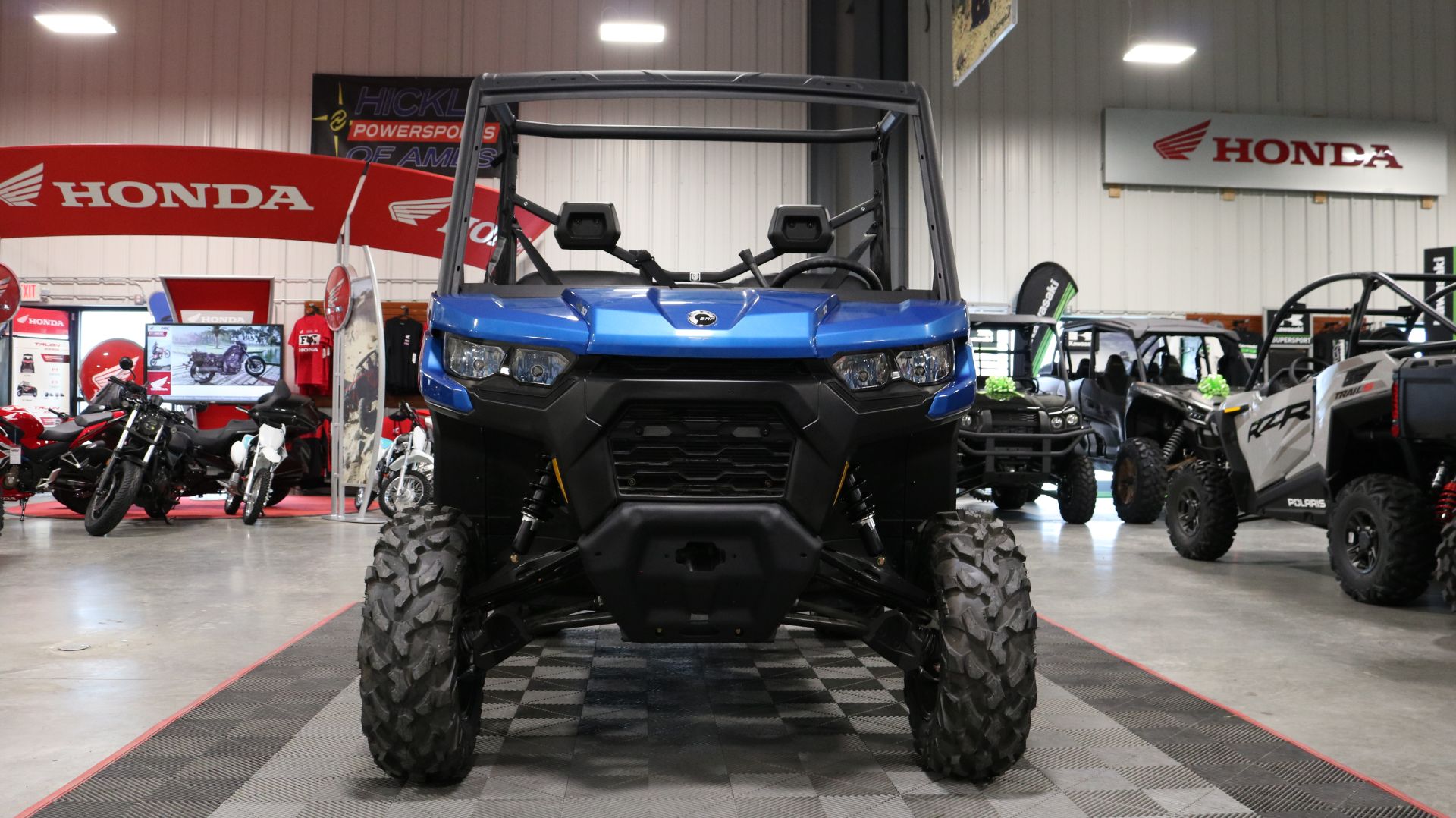 2023 Can-Am Defender DPS HD10 in Ames, Iowa - Photo 4