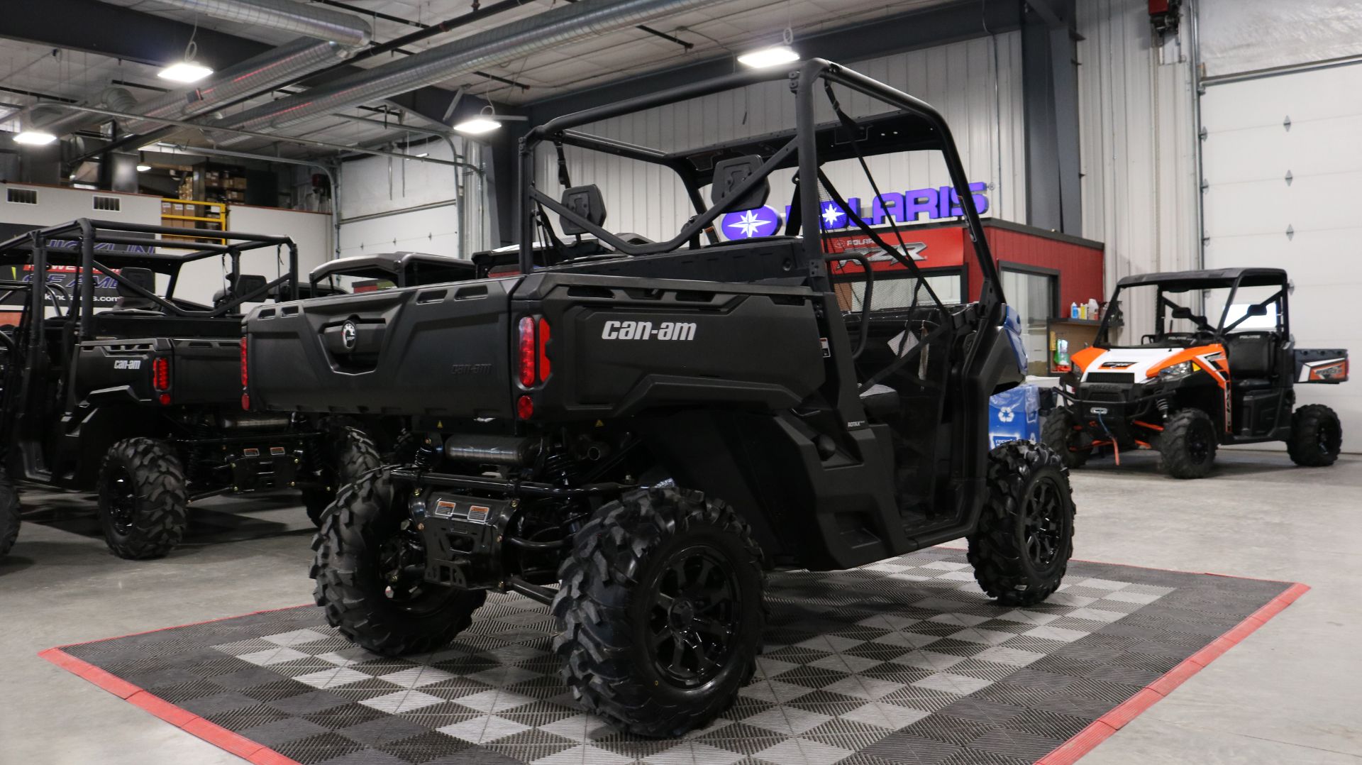 2023 Can-Am Defender DPS HD10 in Ames, Iowa - Photo 16