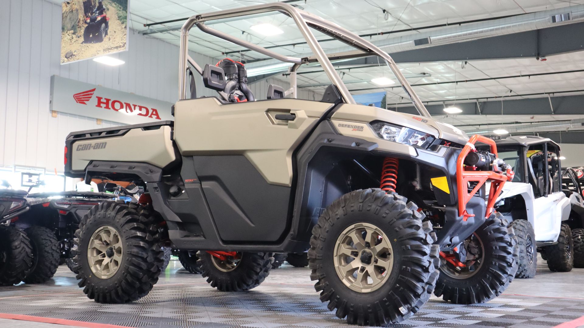 2023 Can-Am Defender X MR With Half Doors HD10 in Ames, Iowa - Photo 2
