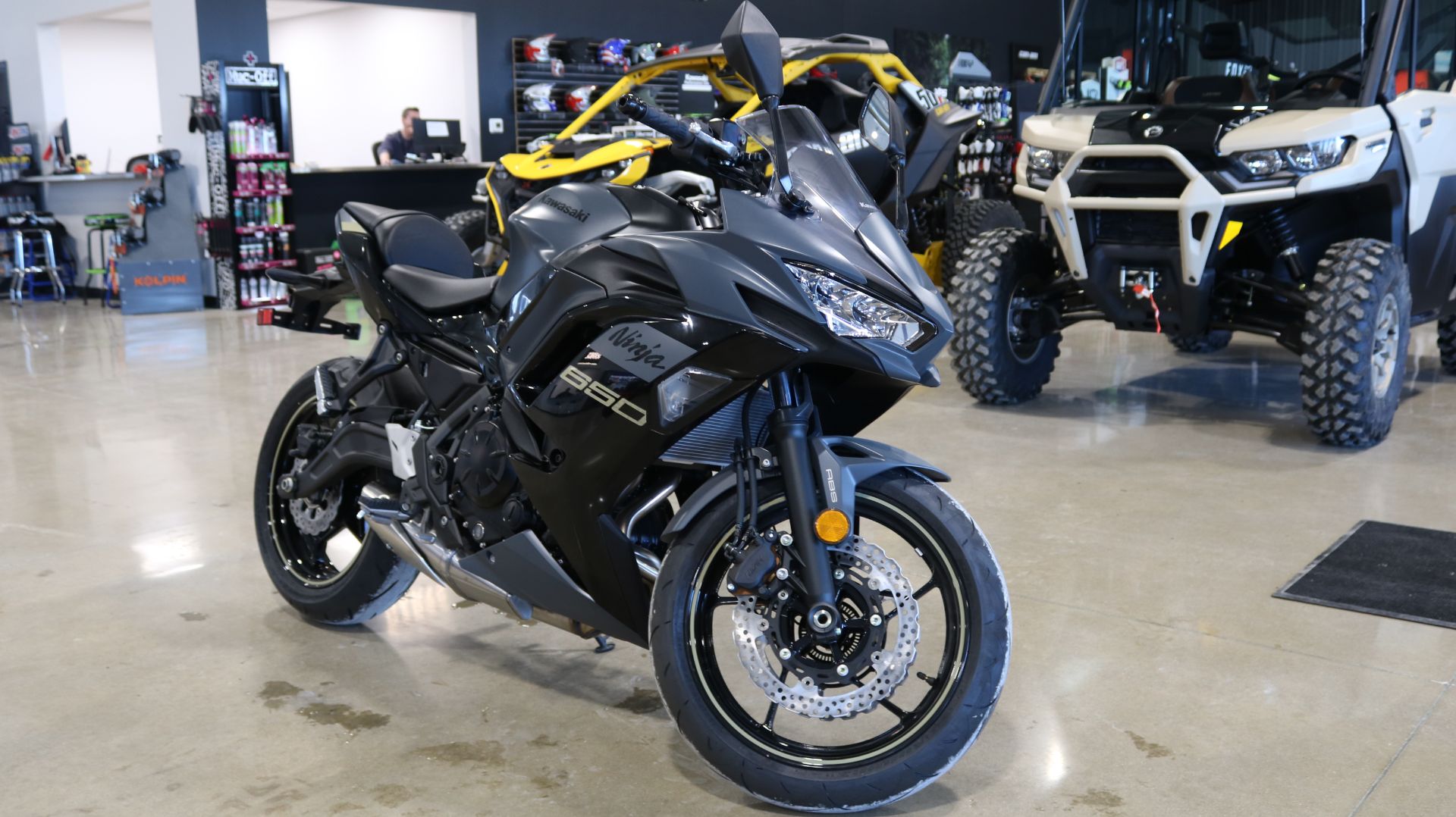 2024 Kawasaki Ninja 650 in Ames, Iowa - Photo 15