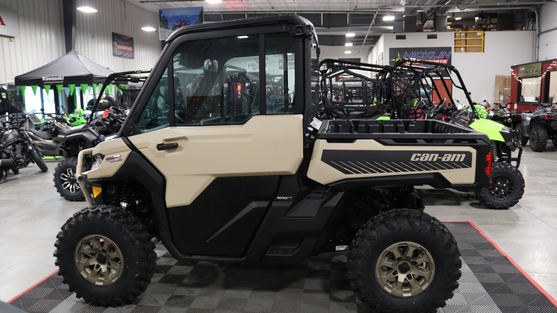 2024 Can-Am Defender Limited HD10 in Ames, Iowa - Photo 12