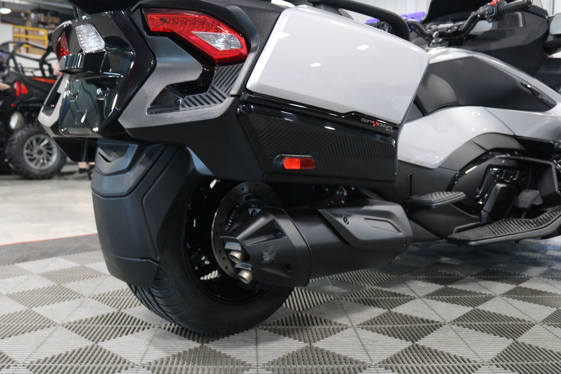 2023 Can-Am Spyder RT Limited in Ames, Iowa - Photo 12