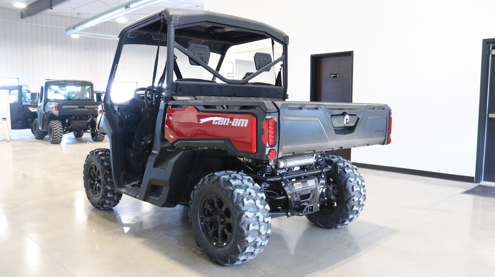 2024 Can-Am Defender XT HD9 in Ames, Iowa - Photo 9