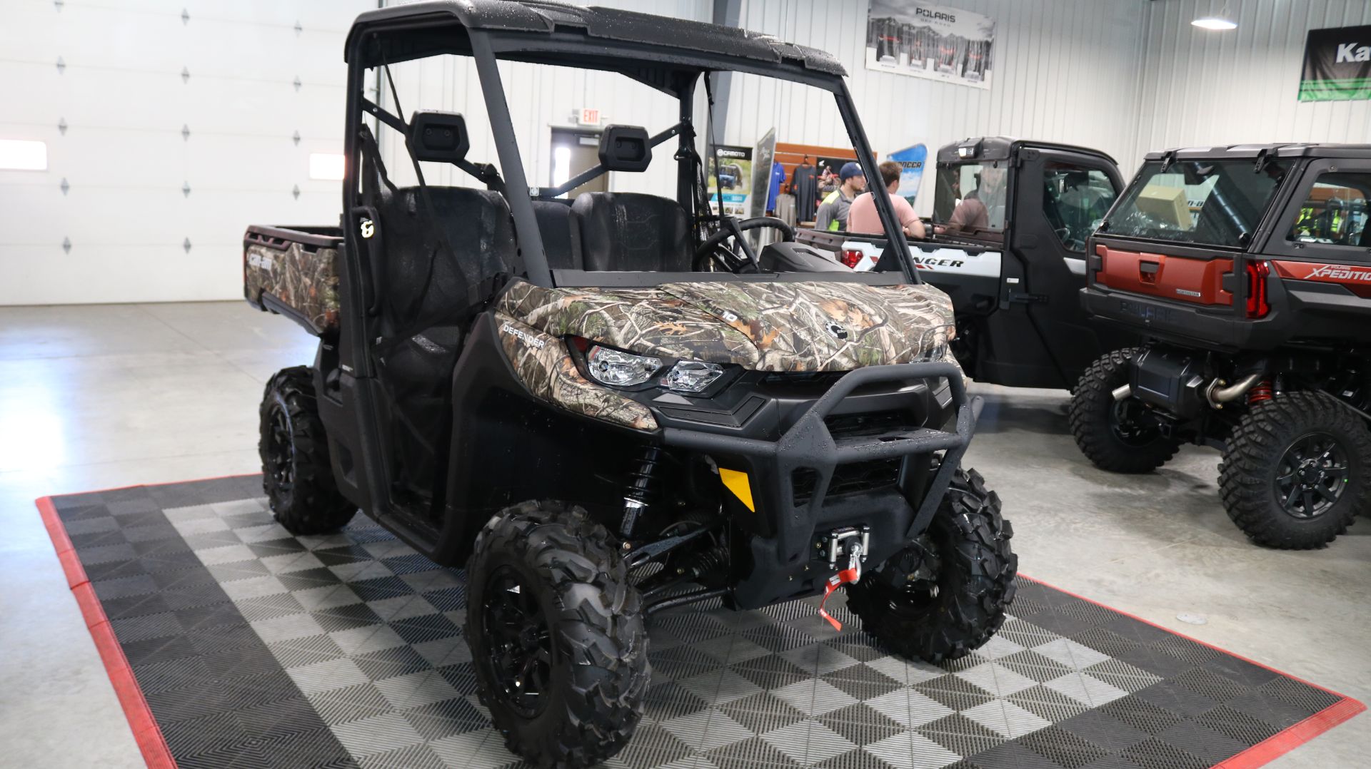 2024 Can-Am Defender XT HD10 in Ames, Iowa - Photo 1