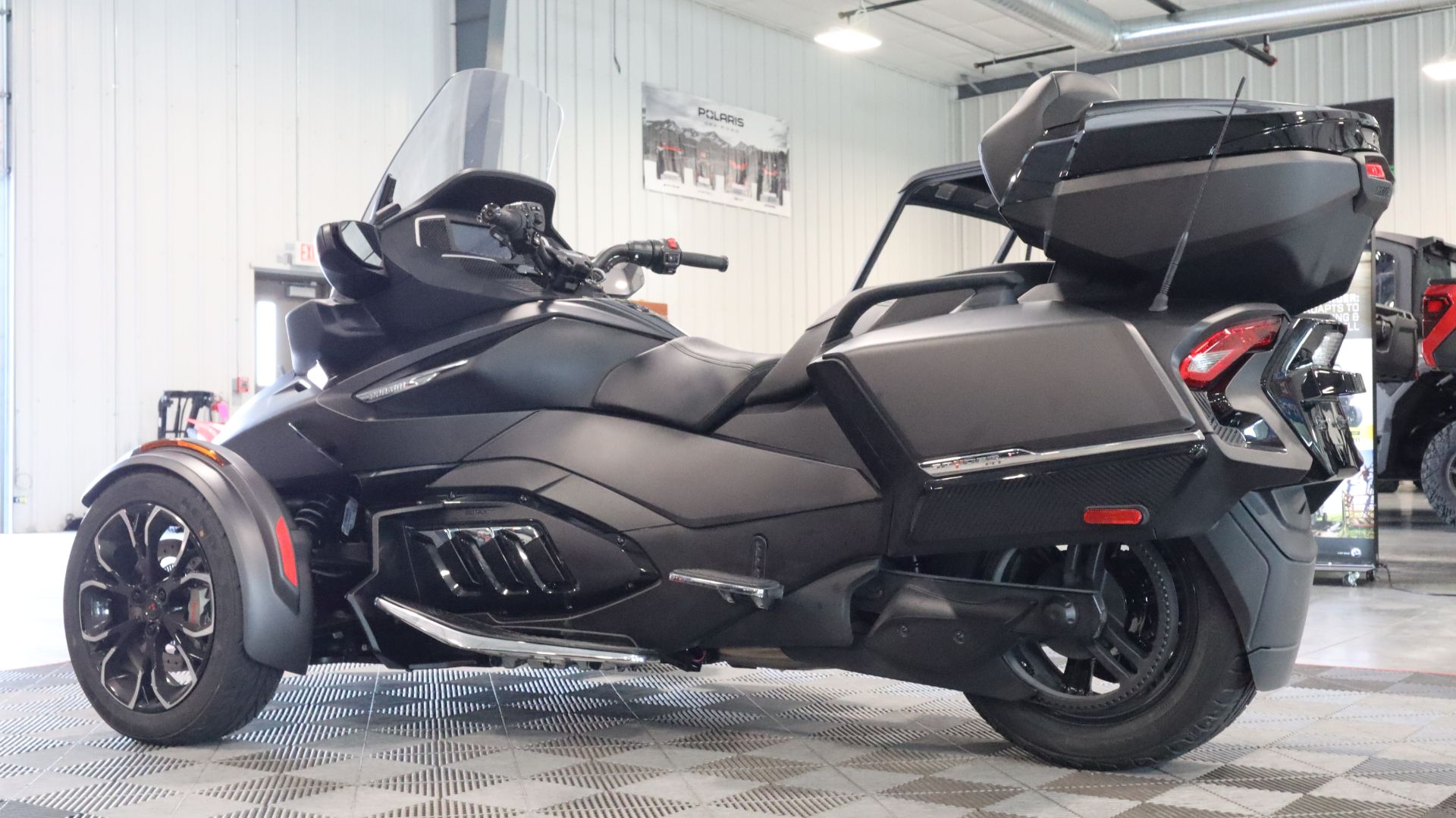 2022 Can-Am Spyder RT Limited in Ames, Iowa - Photo 9