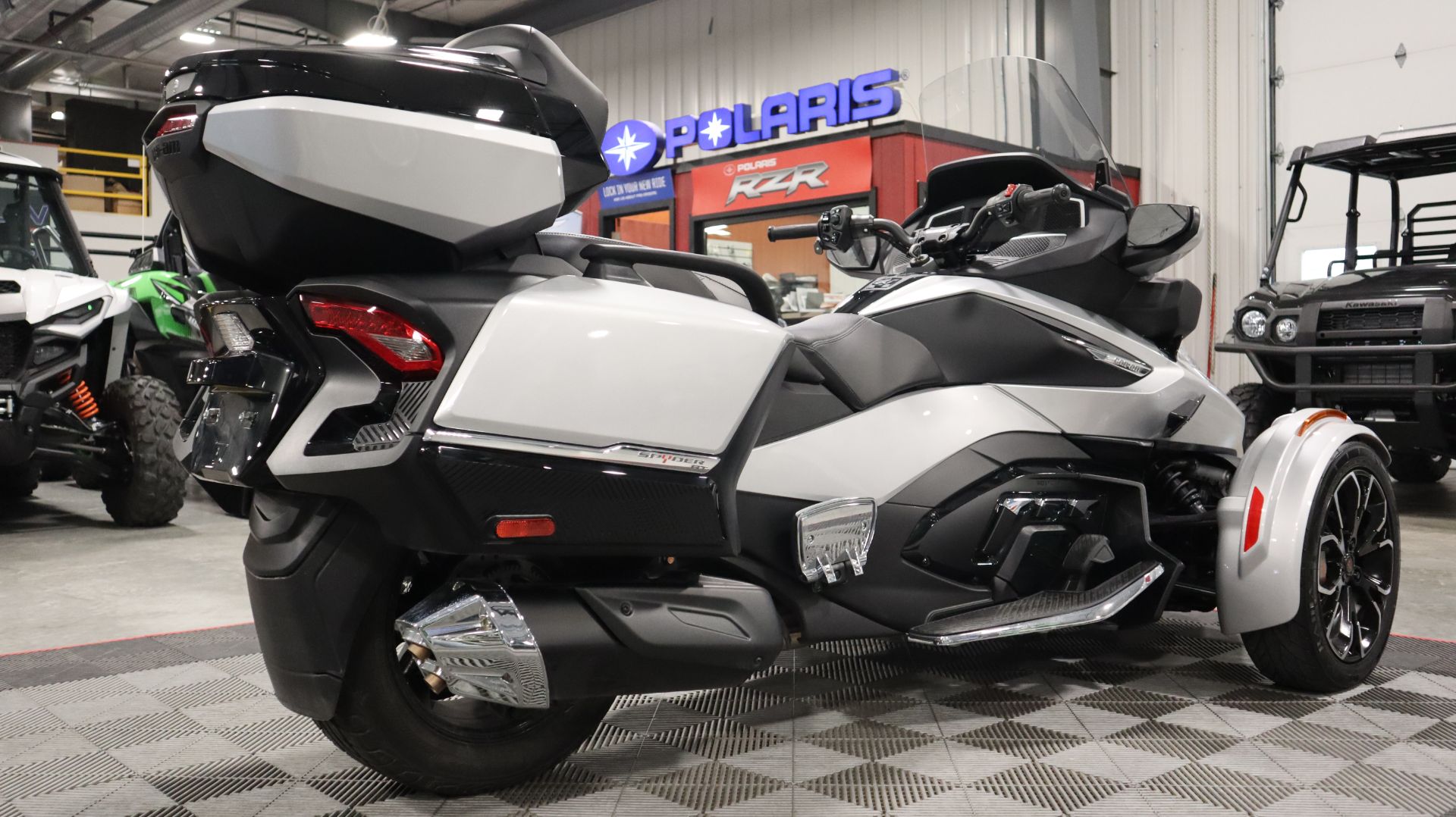 2022 Can-Am Spyder RT Limited in Ames, Iowa - Photo 10